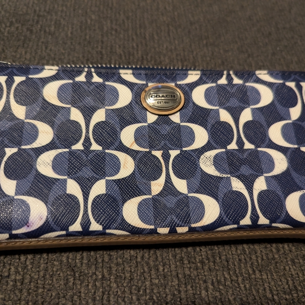 Coach wallet
